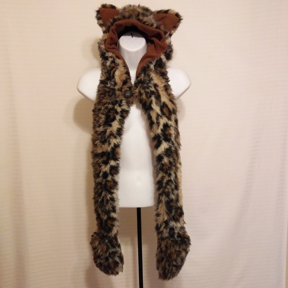 ELYSIUMLAND Accessories - ANIMAL PRINT ONE PIECE HAT SCARF MITTEN COMBO